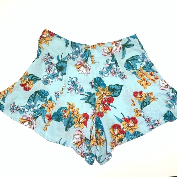 Chelsea & Violet Misty May Floral High Waist Flowy Shorts Medium - Picture 4 of 12